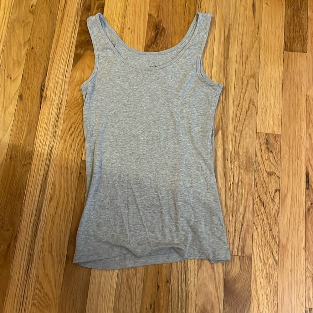 Gray tank